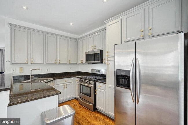 Photo - 6022 Madison Overlook Ct