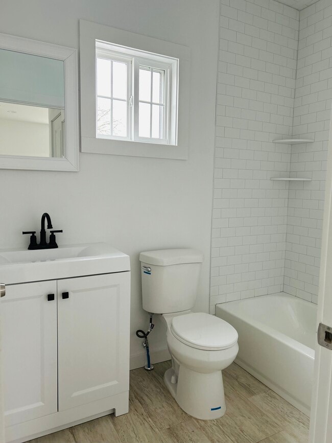 Photo - 24 Elmwood Ave Unit 24 Elmwood Ave Apt 2