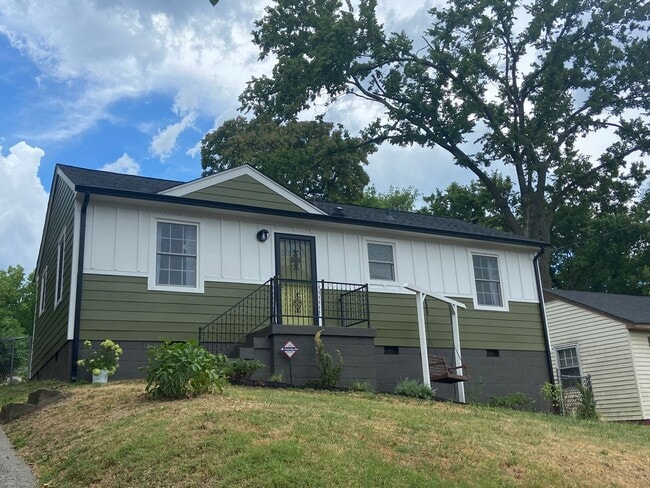 Amazing Renovation in East Nashville / 2 B... - Amazing Renovation in East Nashville / 2 B... House