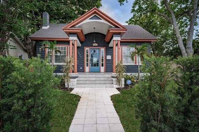 Photo - 2536 Burlington Ave N