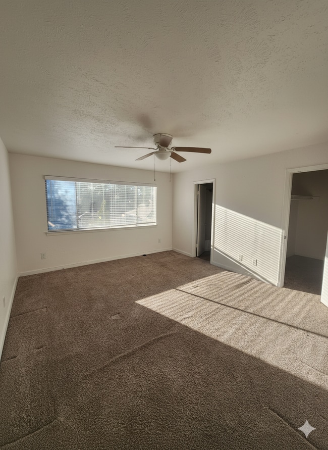 master bedroom - 210 Trellis Pl