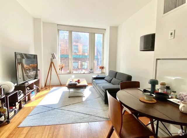 Building Photo - 1 bedroom in New York NY 10005 Unit 8C Rental