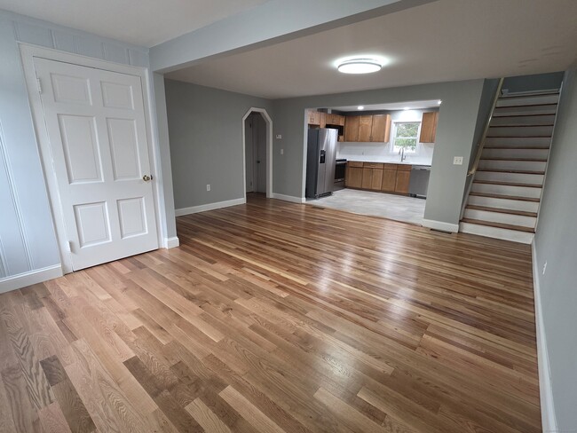 Photo - 62 Pond Point Ave