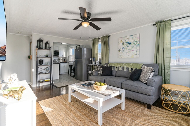 Photo - 145 Isabel Ave Unit 145B