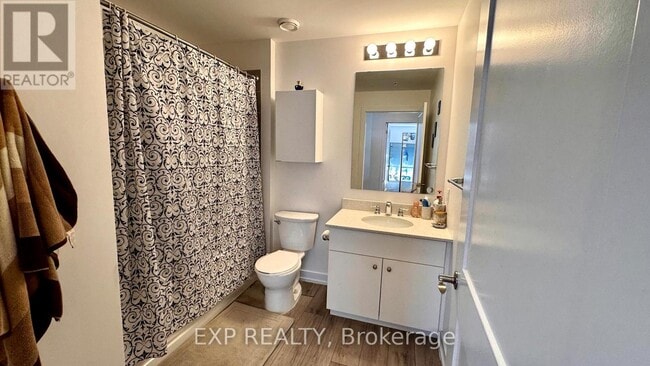 Photo - 255 Northfield Dr E Unit 301