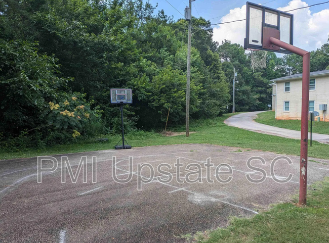 Photo - 201 Chandler Dr Unit Apt 15A