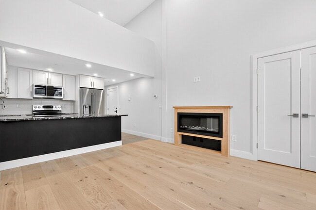 Building Photo - 151 Belmont St Unit 1