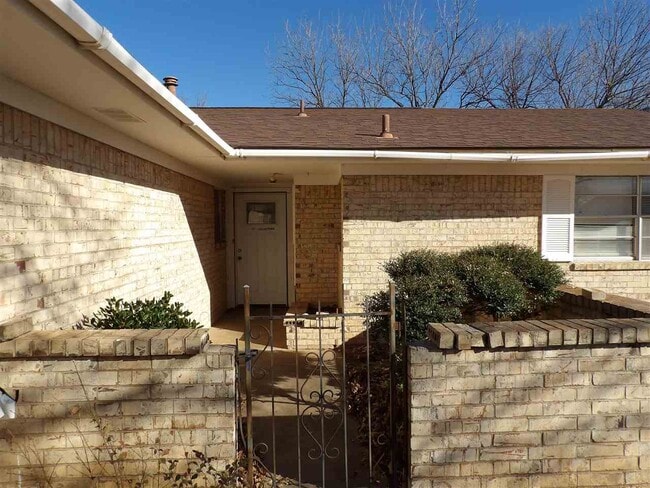 Photo - 2321 NW 76th St