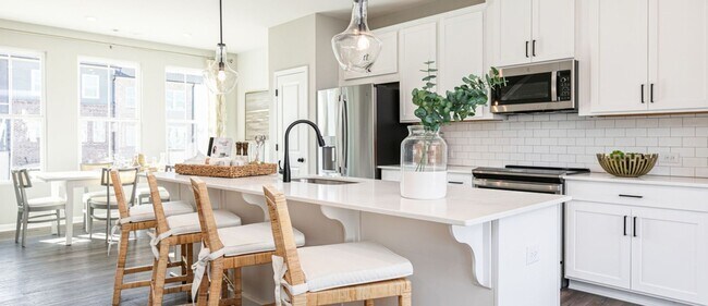 Photo - 2861 Beacon Cove