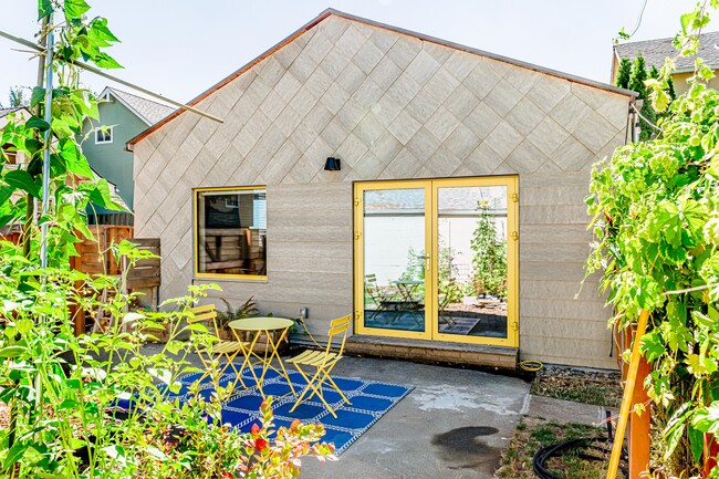 Photo - 8020 N Hurst Ave Unit B