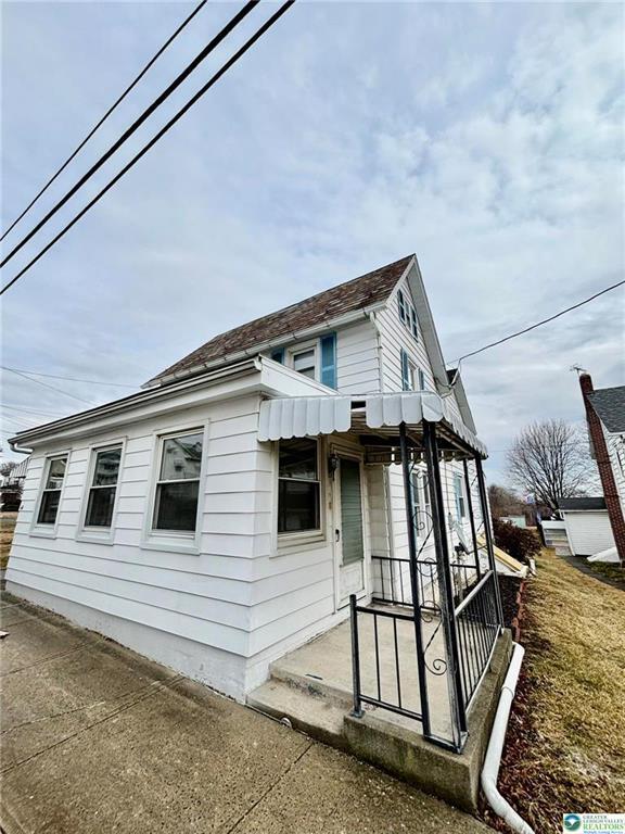 Photo - 14 W Main St