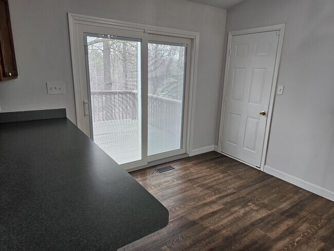 Photo - 189 Scarlet Oak Dr