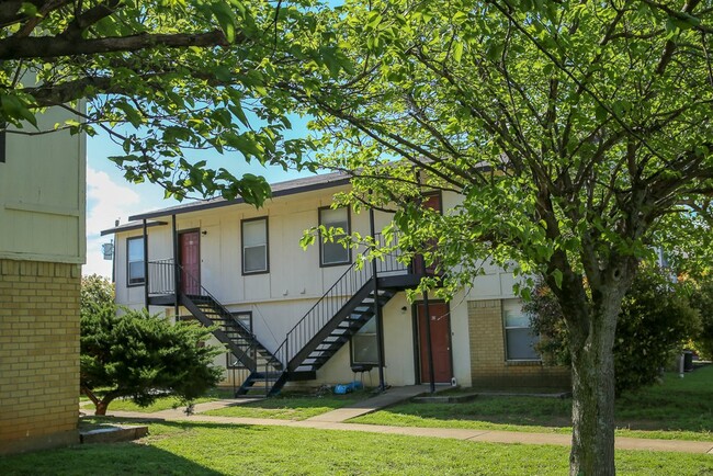 Building Photo - 2609 US-82 Unit #2609