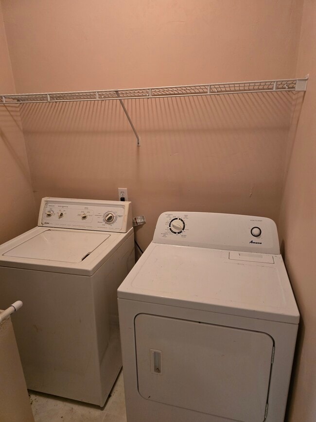 Photo - 2014 Midyette Rd