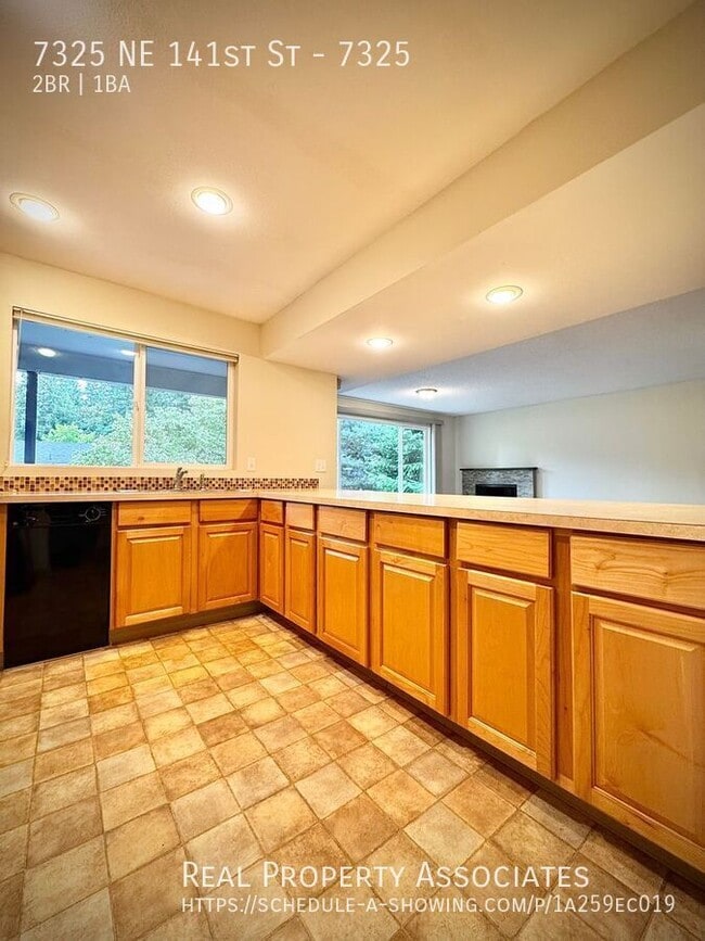 Building Photo - 7325 NE 141st St Unit 7325 Rental