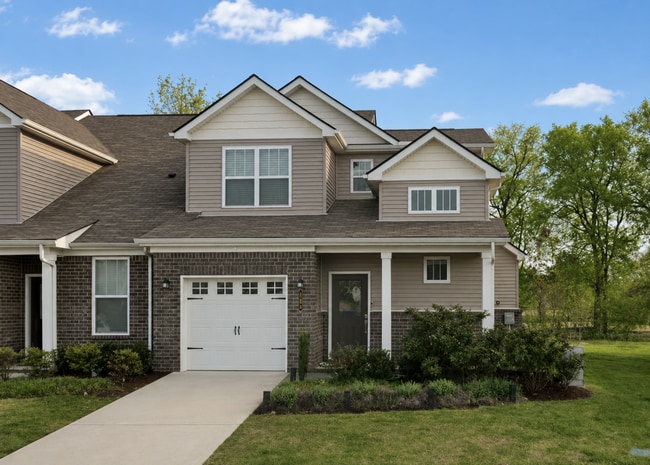 Building Photo - 645 Birdie Dr