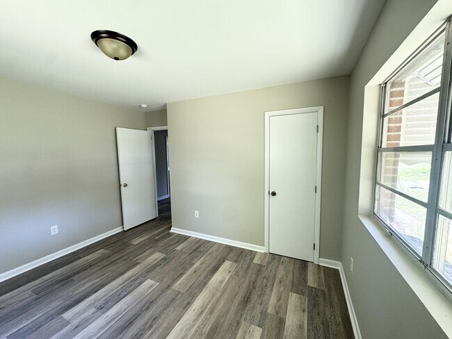 Photo - 106 National Ave