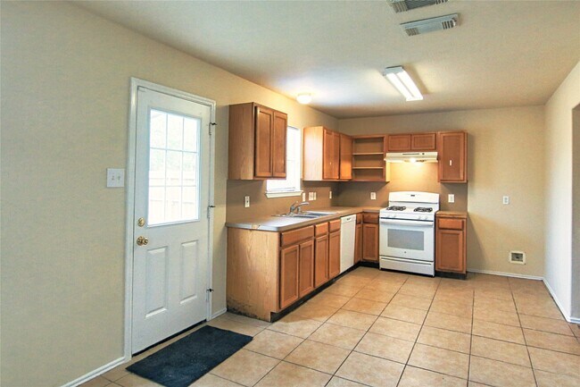 Photo - 7419 Kennemer Dr