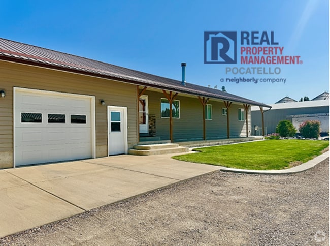Building Photo - 13355 N Dekay Rd Unit Upstairs Rental