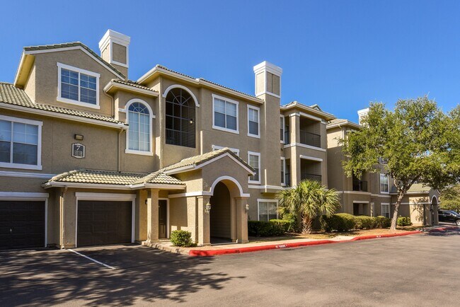Indian Hollow Apartment Homes