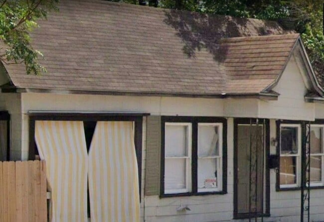 1144 W Mulberry Ave