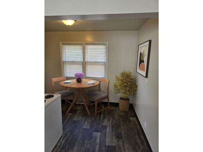 Photo - 2 Bedroom, 1 Bath Located Just Blocks From Downtown Sioux Falls, Affordably Priced Unit 500 W 16th Street #6