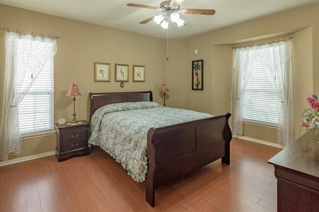 Photo - 6607 Lake Woodlands Dr Apartamento Unidad 217.8