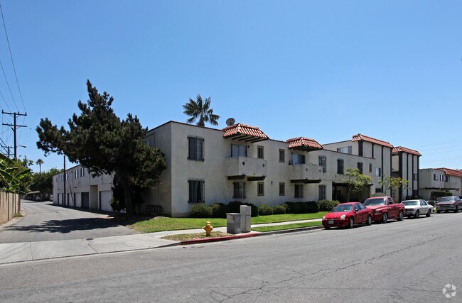 Photo - Casa Valencia Apartments