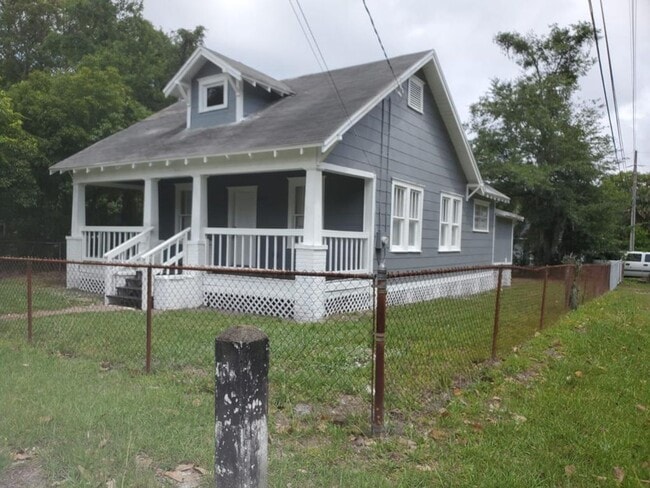 Photo - Fully Renovated 3/2 Single Family Ready for Move In!