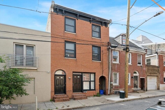 Building Photo - 909 N American St Rental