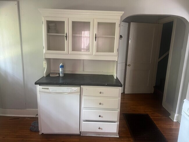 1621 Catherine Dr Unit B