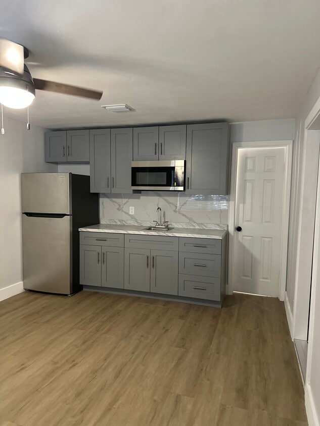 Photo - 2321 N 70th Ter (Hollywood, FL)