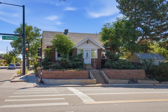 Photo - 3140 Sheridan Blvd