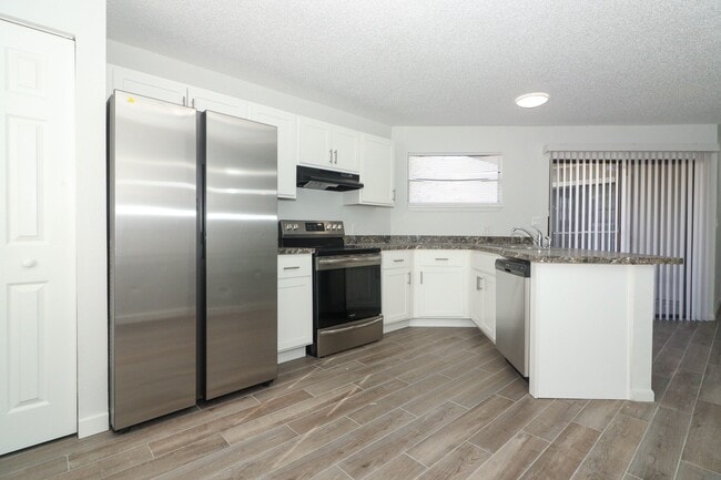 Photo - Villas At Pine Hills