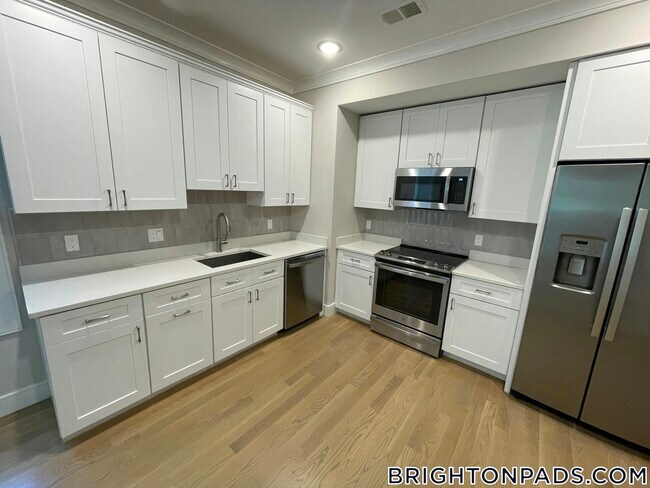 Photo - 104-106-106 Warren St Unidad 6