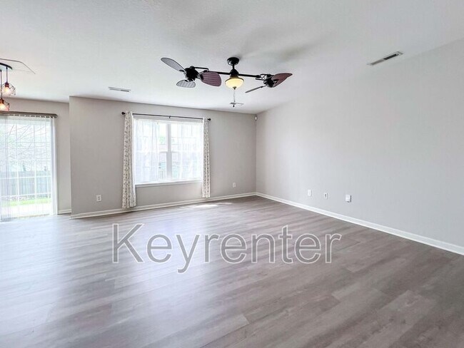 Photo - 7717 Longshanks Rd