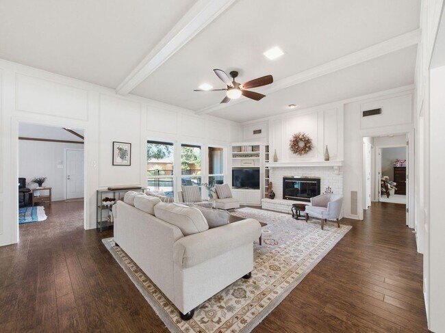 Photo - 1403 Concord Dr