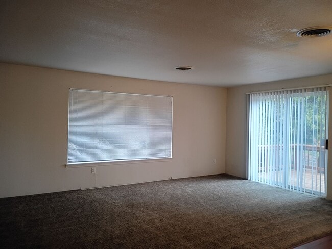 Photo - MM2240-1 Unidad C