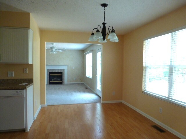 Photo - 924 Bamburgh Dr