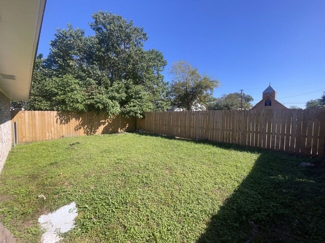 Photo - 1915 Tennessee St