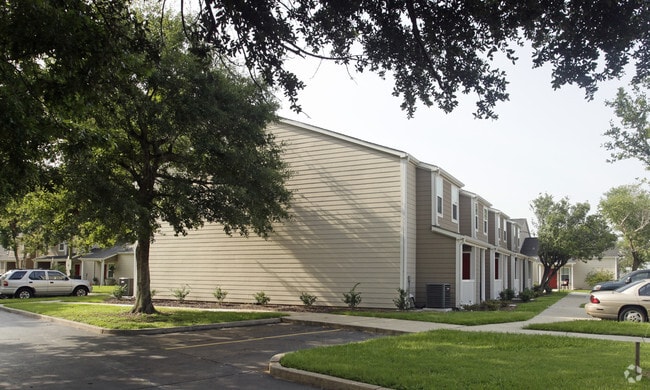Cypress Place Apartments For Rent in Marrero, LA