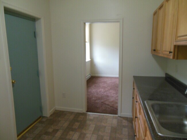 Kitchen - 3439 Frankford Ave Unit 1R