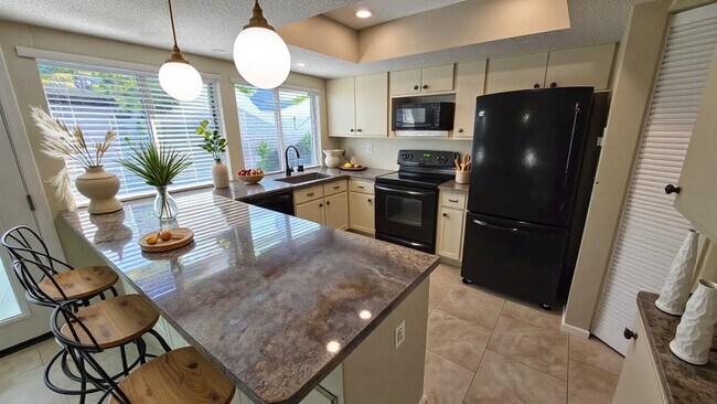 Photo - 6430 Bankside Dr Unit True