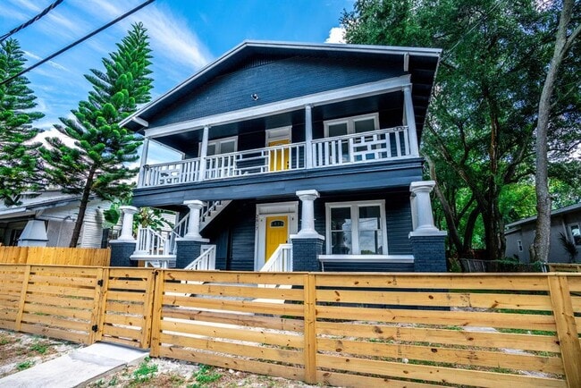 Building Photo - 2817 N Taliaferro Ave Unit 3