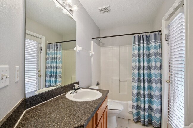 Photo - 661 Sandy Ridge Dr