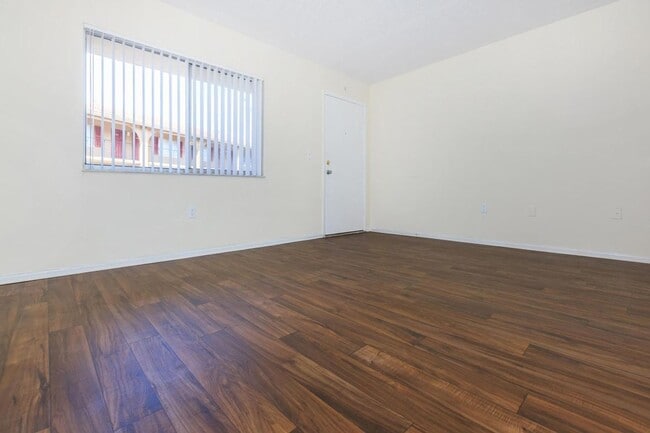 Photo - Misty Oaks Apartments