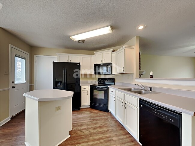 Photo - 5802 Eagleston Dr