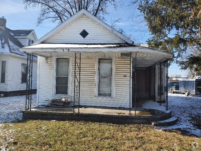 Building Photo - 1103 Broadway St Rental