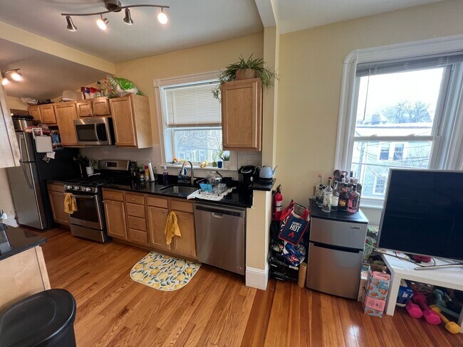 Photo - 48 Lowell St Unidad 2