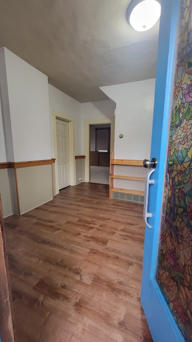 Photo - 441 Second St